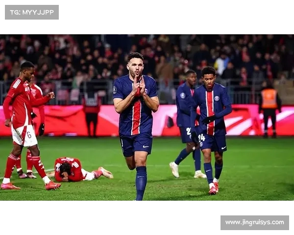 法甲最新赛事精彩回顾 巴黎圣日耳曼艰难战胜里昂继续领跑